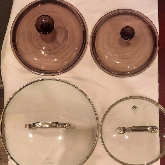 Assorted pot lids - Picture 1 of 1